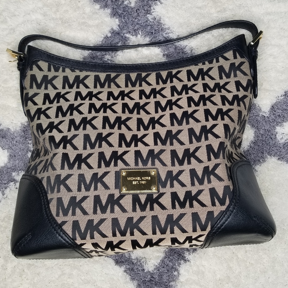 Michael Kors MILLBROOK LARGE SHOULDER BAG